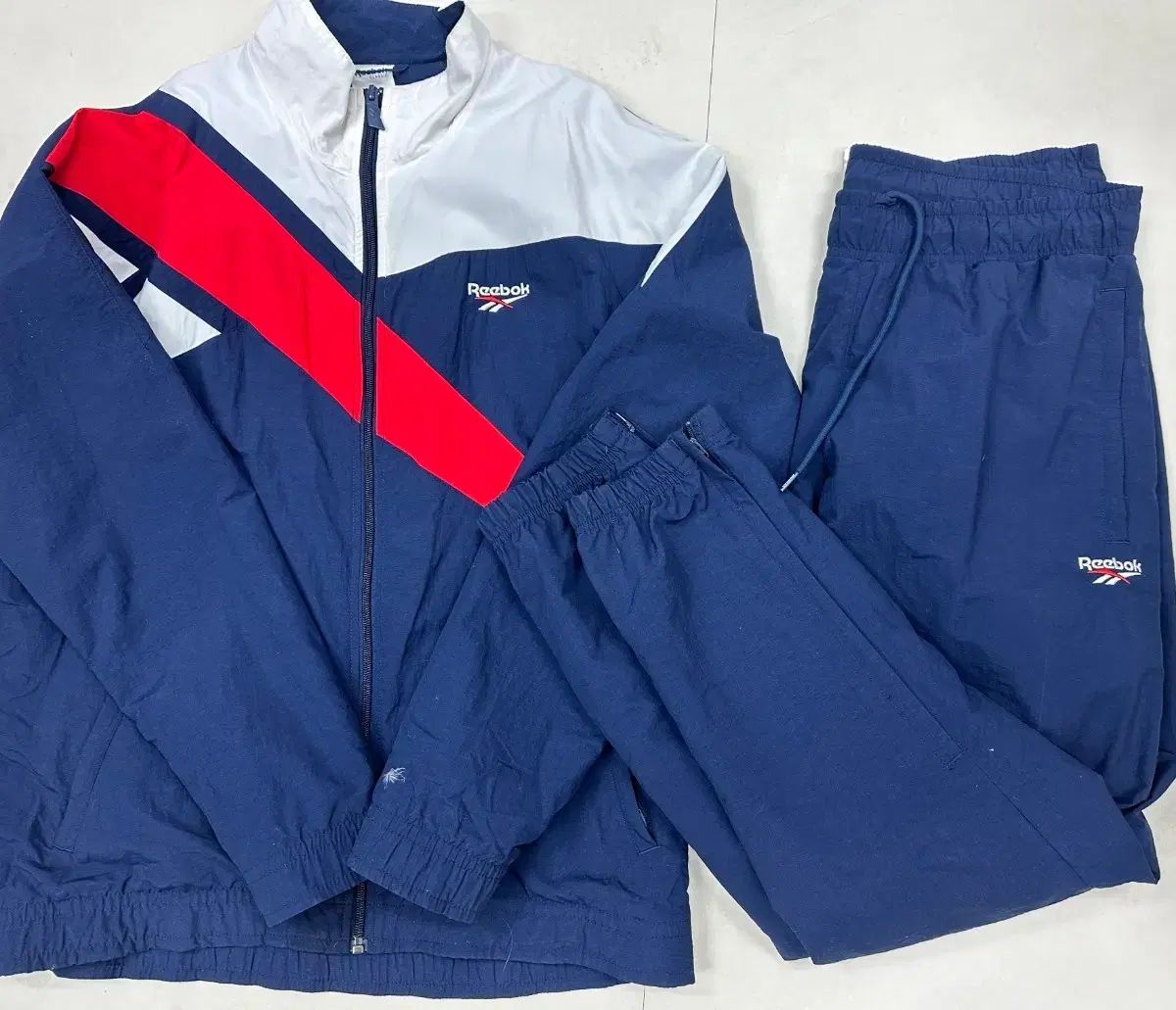 Reebok ネイビー|レッド トレーニングウェア セット 状態良し 2 XL