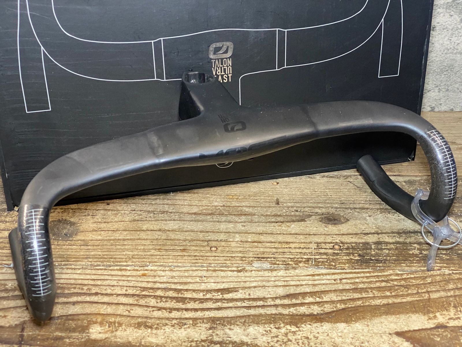 JS 454 モスト MOST タロンウルトラ TALON ULTRA 一体型 カーボン ドロップハンドル ブラケットC-C 380 mm 100