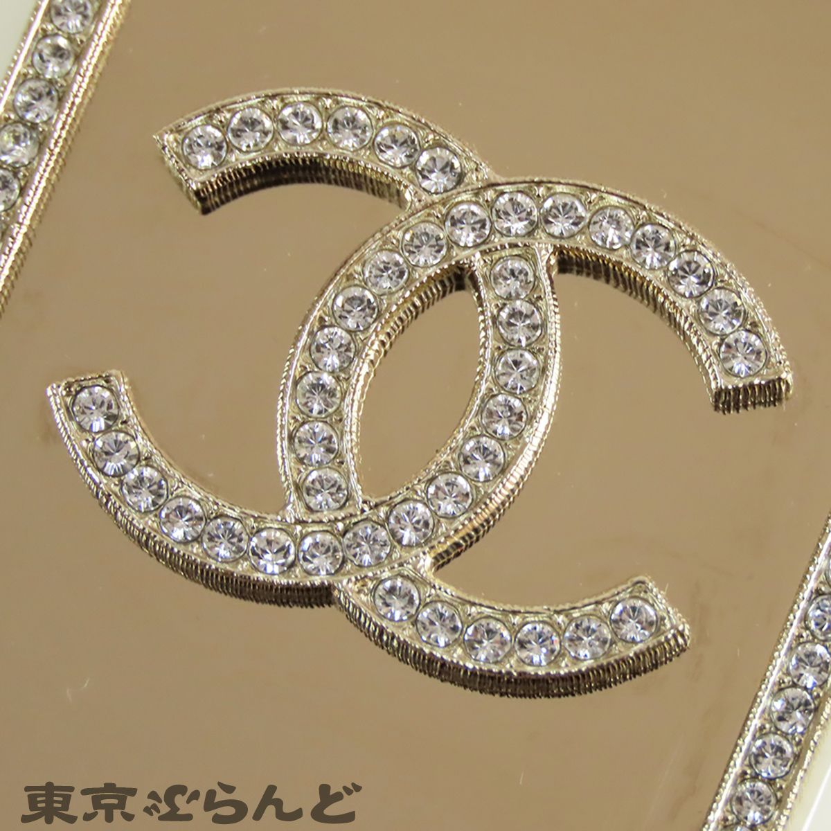 CHANEL アイボリー ケース シャネル携帯ケース コピー ハイブランド iphone17proケース ココ