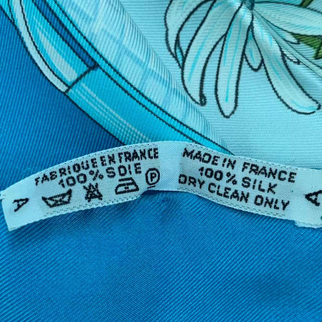 プロヴァンス地方の踊り蝶々 FARANDOLE