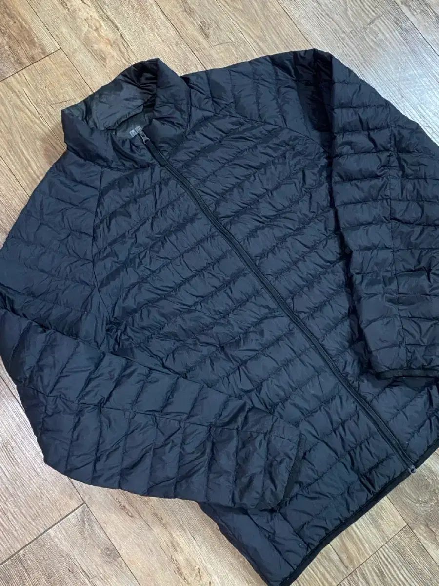 ユニクロ ウルトラライトダウン ブラック XL