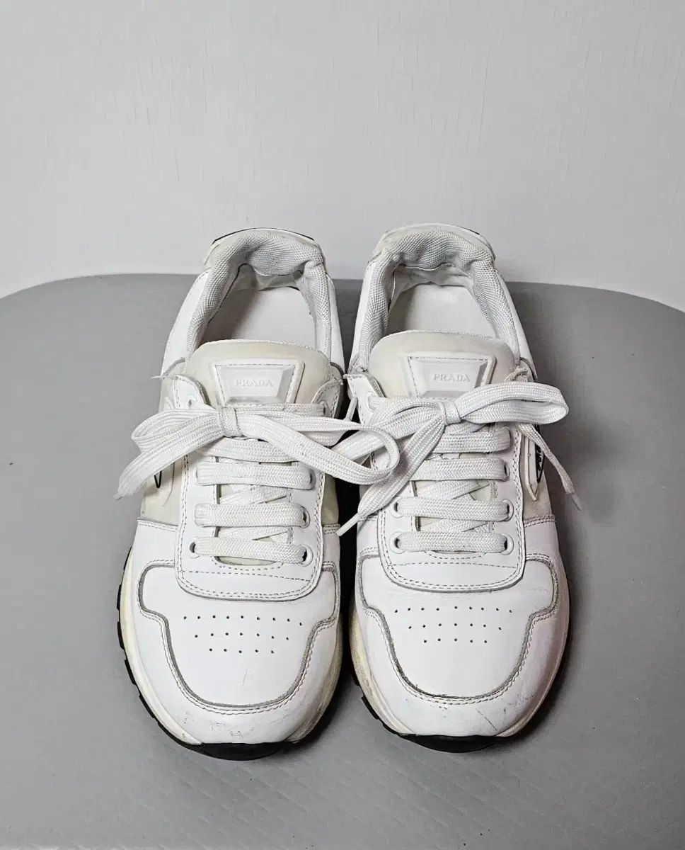 PRADA プラダ 白 スニーカー 265
