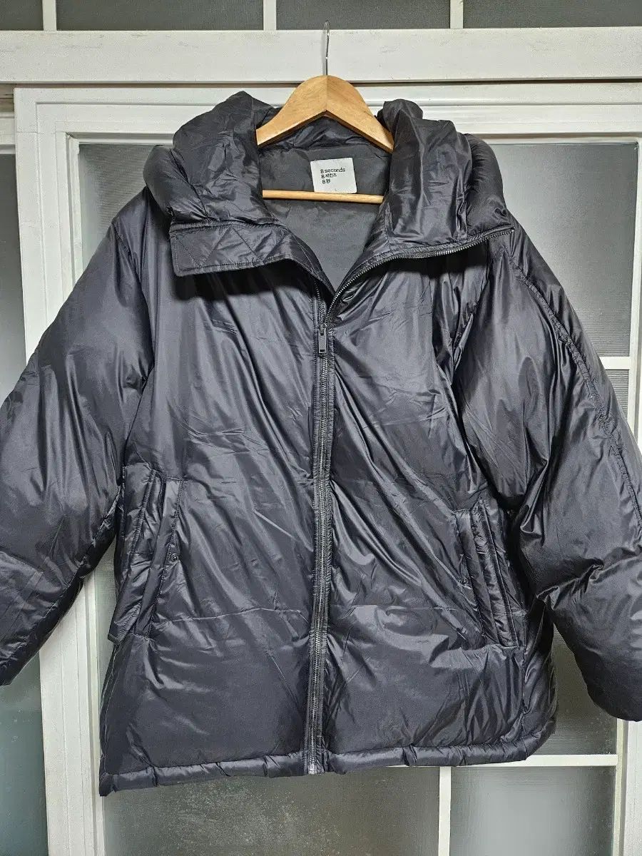 エイトセカンズ ハーフ ノンキルティング ダウン L