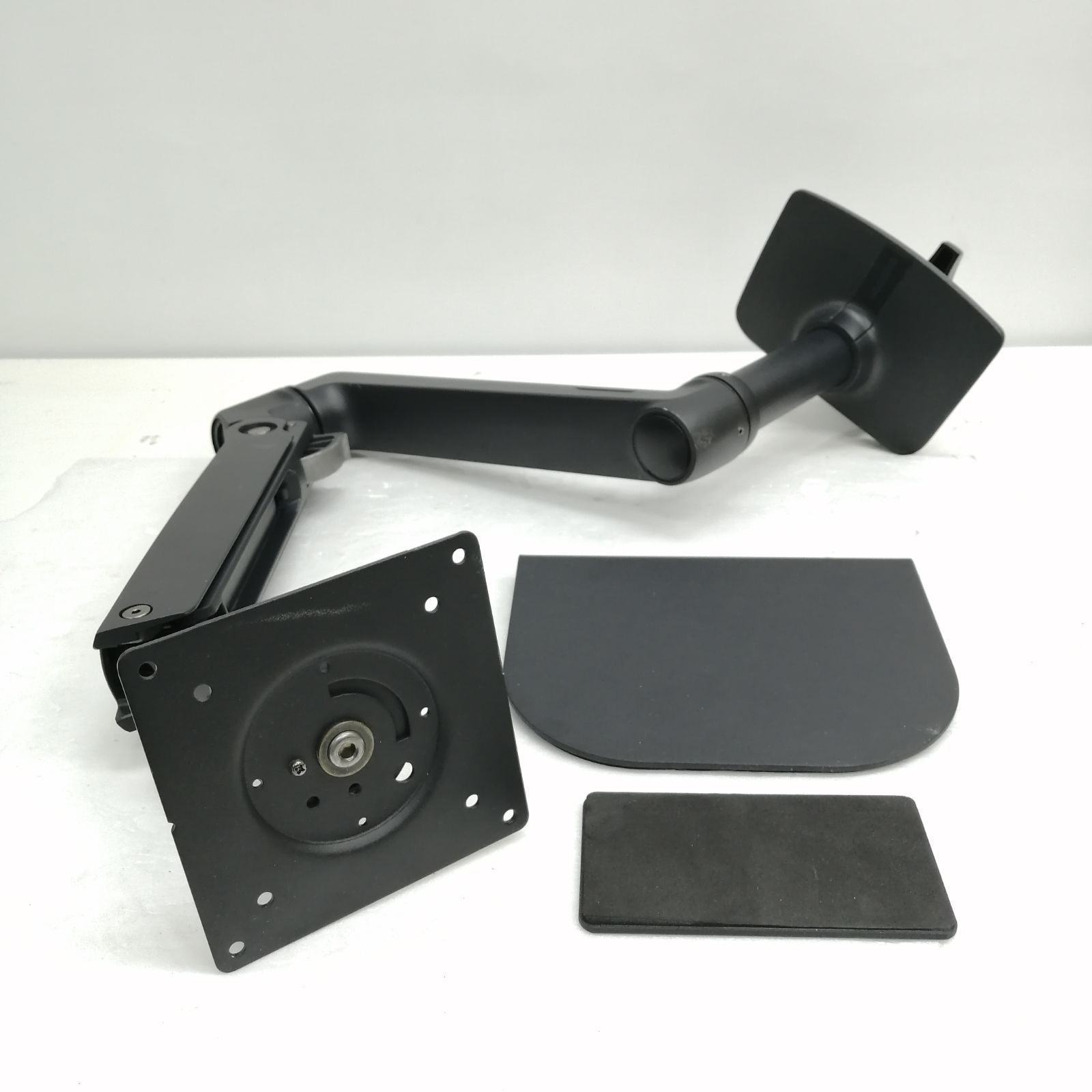 動作品 ERGTRON モニターアーム 45-241-224