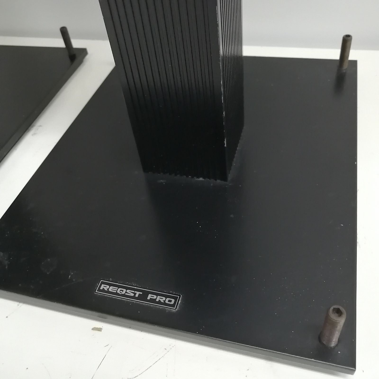 REQST RKST-75 スピーカースタンド ペア (2本) REQST RKST-75 スピーカースタンド ペア (2本) REQST RKST-75