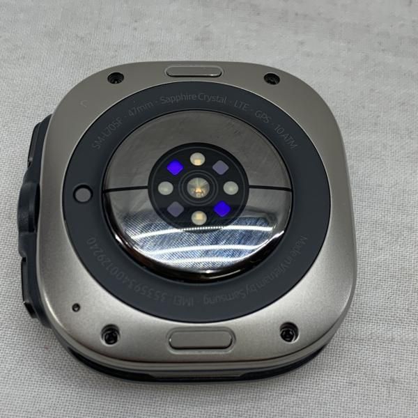 【中古】Galaxy Watch Ultra Titanium Silver/SM-L705FZS5S.JP[91][240091395622] 中古 Galaxy Watch Ultra Titanium Silver - メルカリ