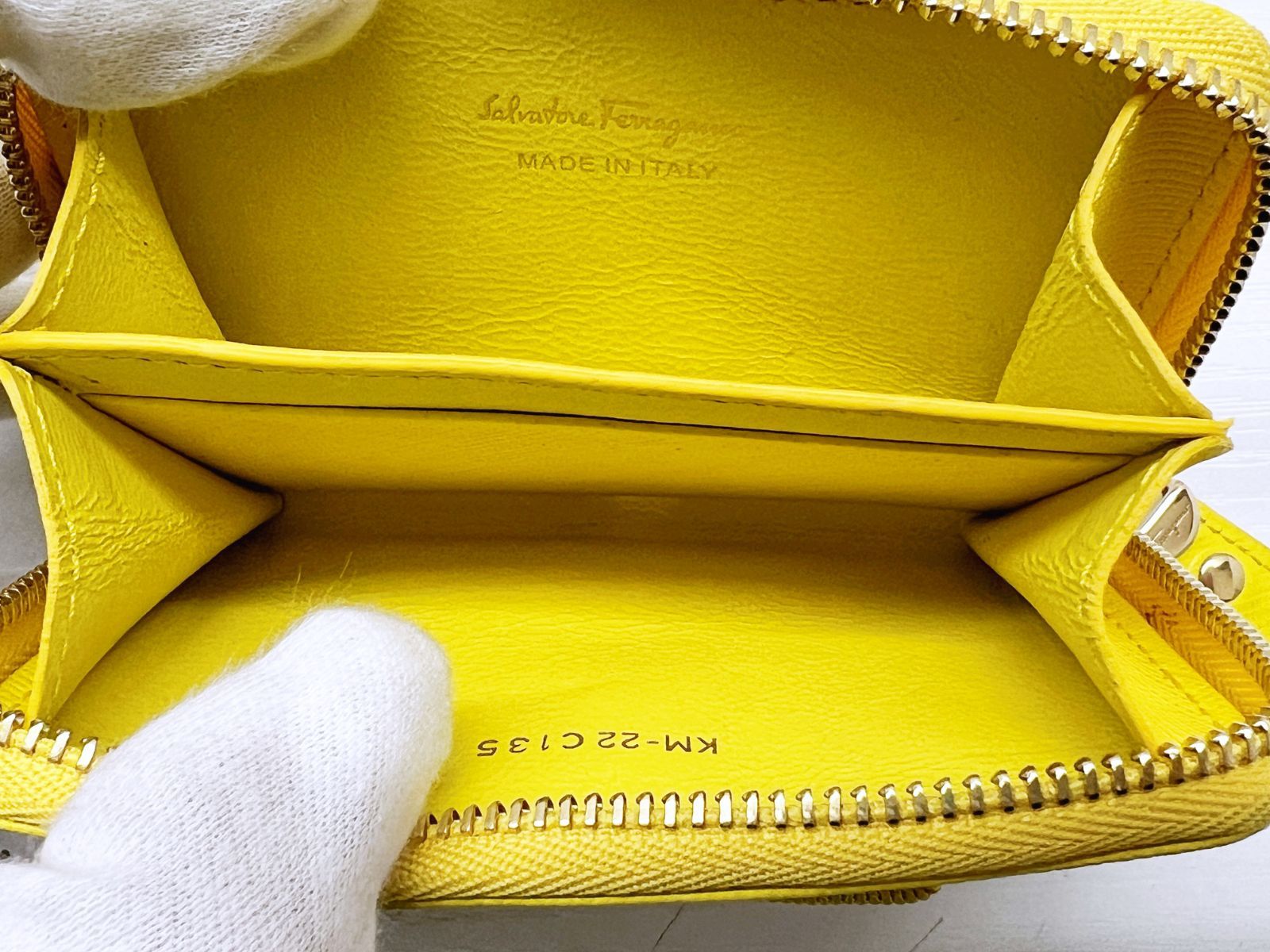 コインケース イエロー