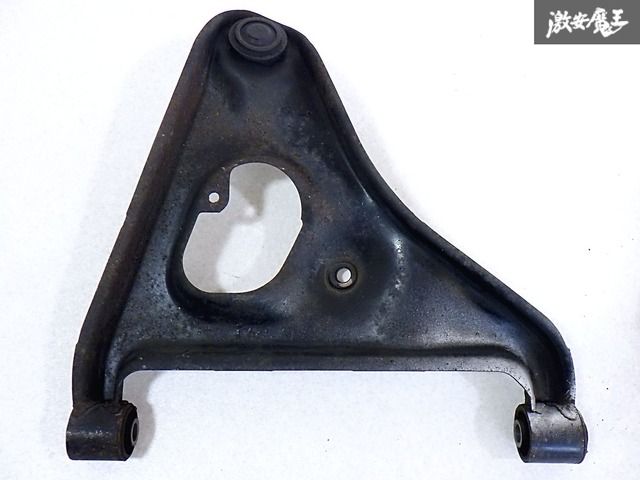 RB26DETT プラグカバー　日産　GT-R BNR32 NISSAN BNR32 スカイライン GT-R GTR 純正 ノーマル プラグカバー