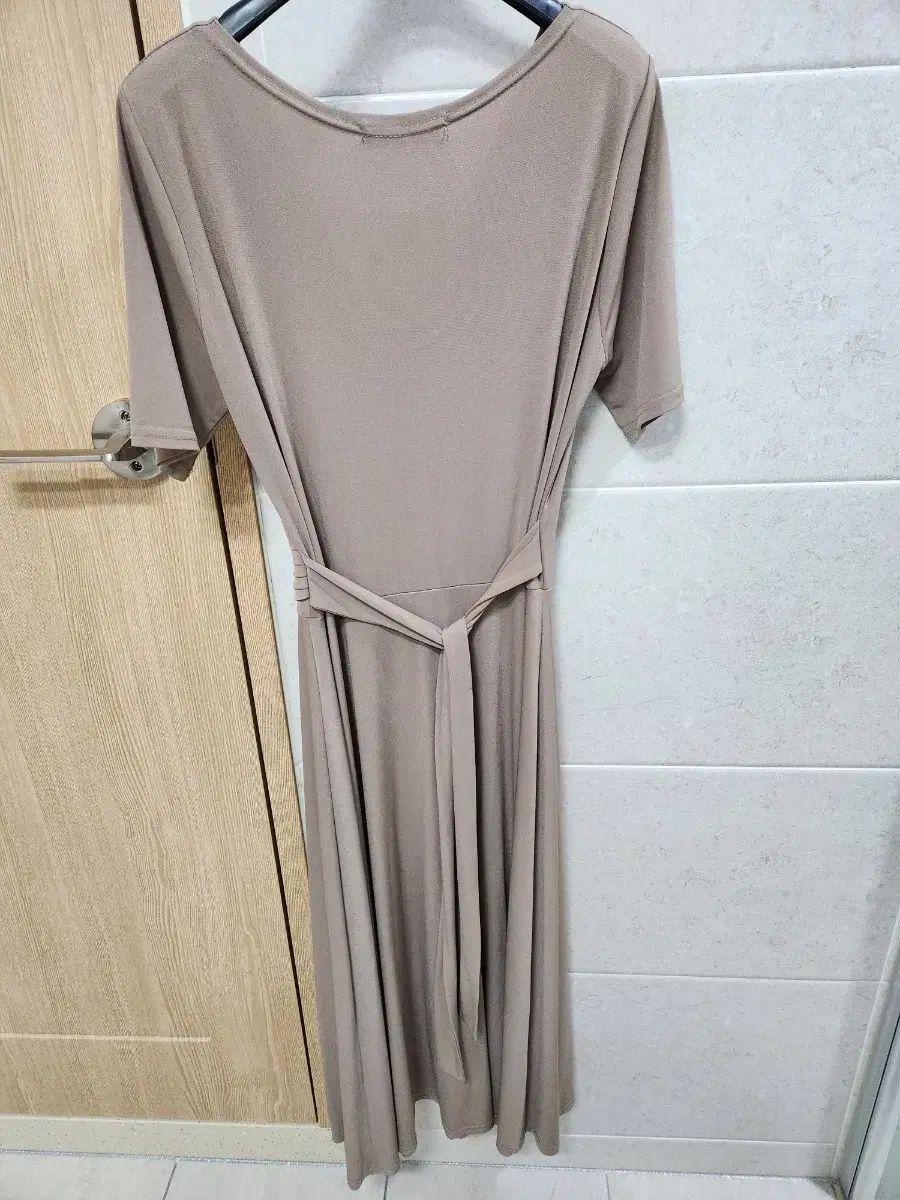 全て ロング丈ワンピース