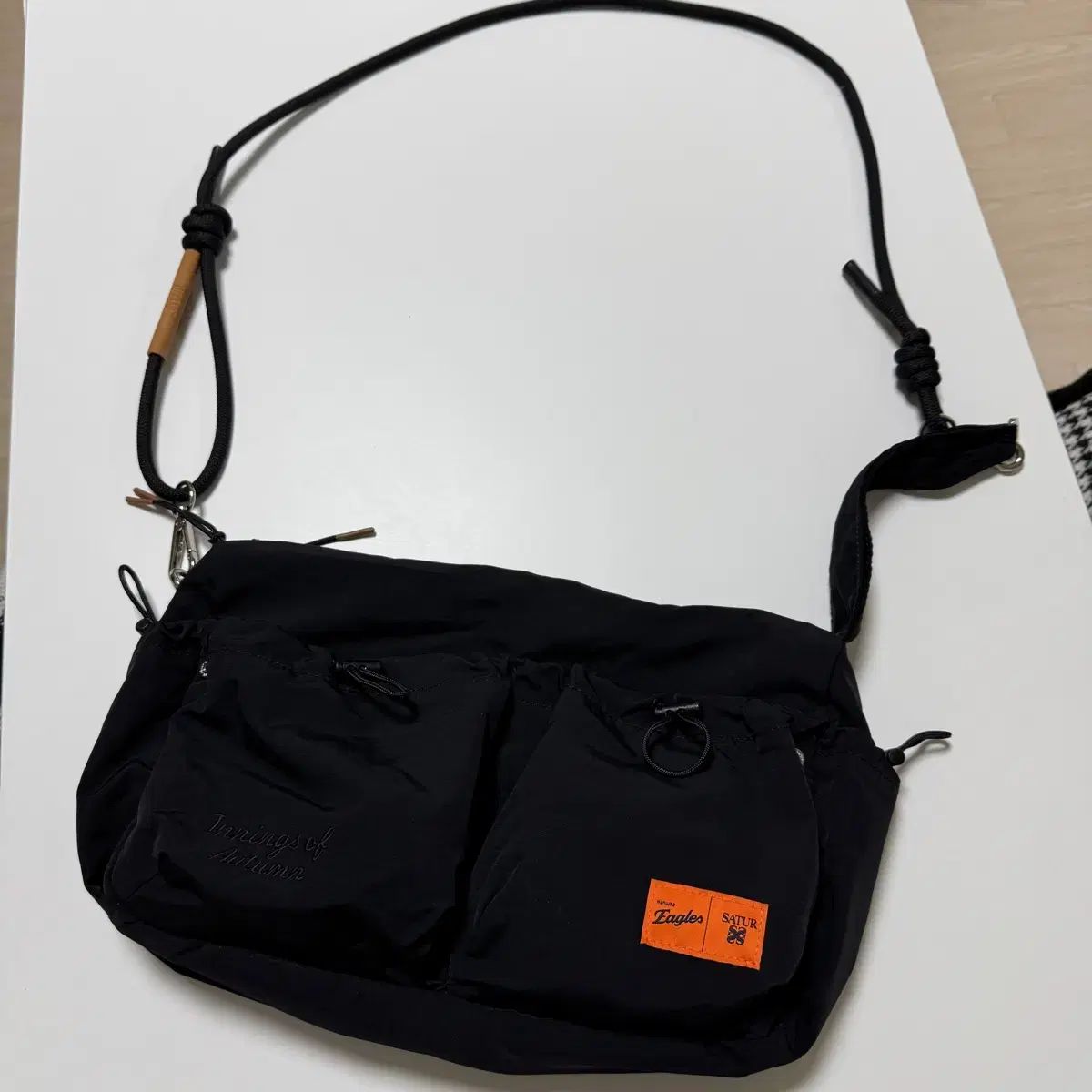 セター X ハンファ イーグルス シャーリング ショルダーバッグ