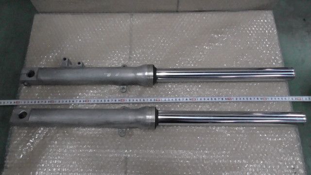 エストレヤRSカスタム BJ 250 A-026 xxx の フロントフォーク