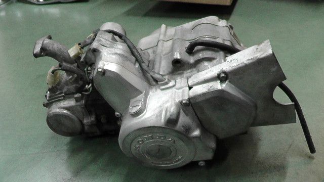 カブ50 AA 01-1515 xxx の エンジン