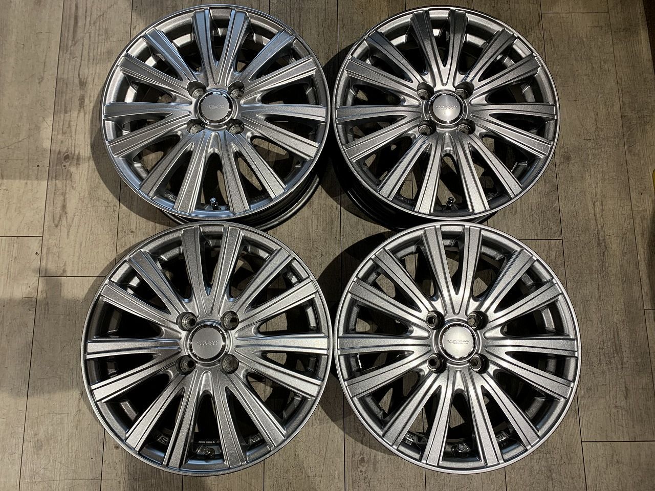 2512002】Weds VELVA TESALIA 15インチ 5.5J +42 PCD100 4H 73mm 