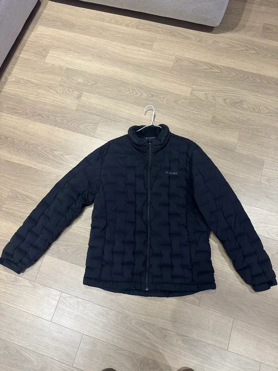 BLACK YAK ブラックヤク 軽量 ダウン ブラック