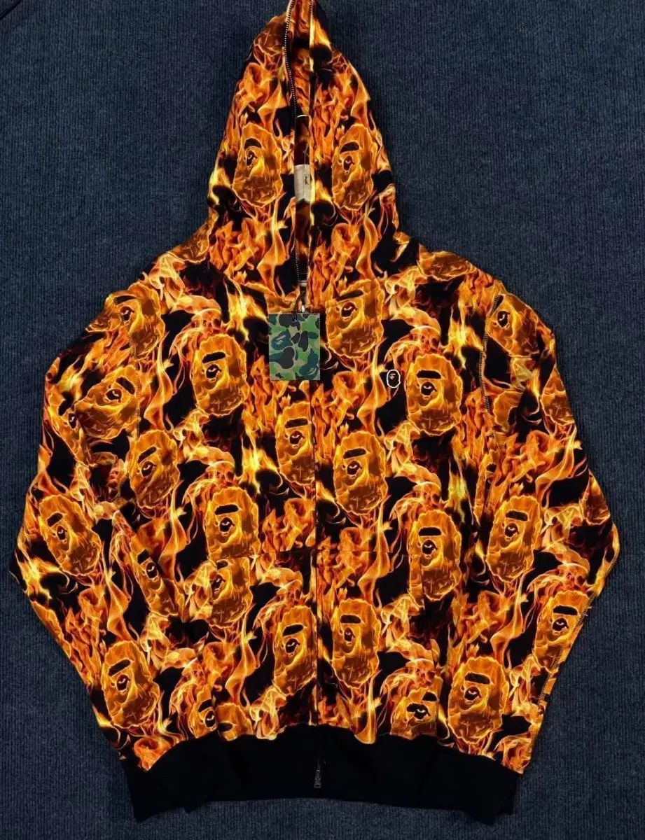 XL BAPE アベイシングエイプ 炎 ジップアップパーカー