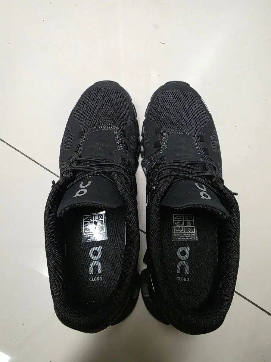 オンランニング クラウド 6 w 7 eu 38 240