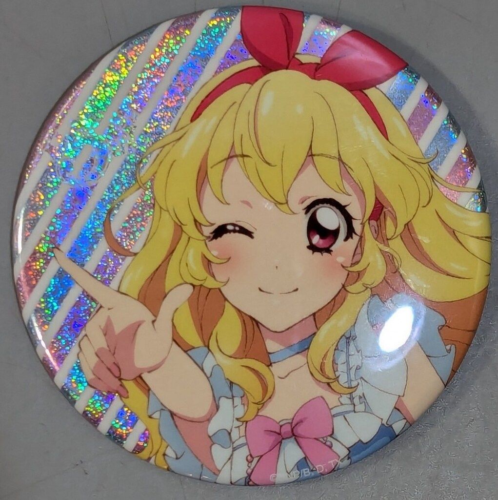 バンダイ アイカツ!シリーズ 5 th アニバーサリー グリッター缶バッジ 星宮いちご