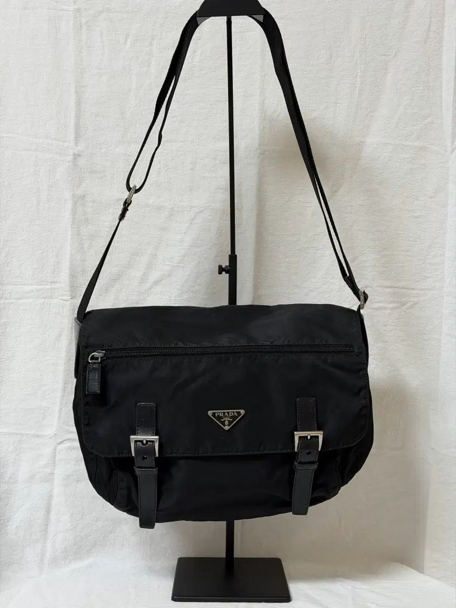 正規品 PRADA プラダ ポコノ ナイロン メッセンジャーバッグ クロス