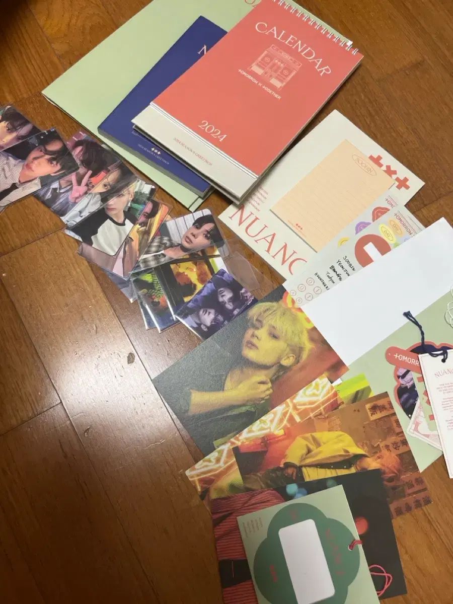 txt アルバム トレカ ポスター まとめ売り まとめ売り) TOMORROW X TOGETHER（TXT） アルバム トレカ CD ポスター