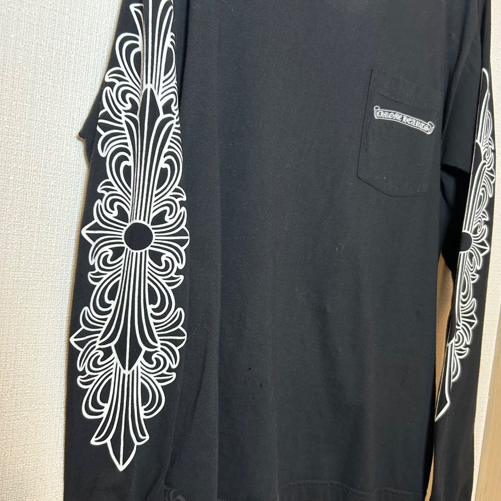 クロムハーツ Chrome hearts ロンT カットソー バックロゴ ダガー ロゴ