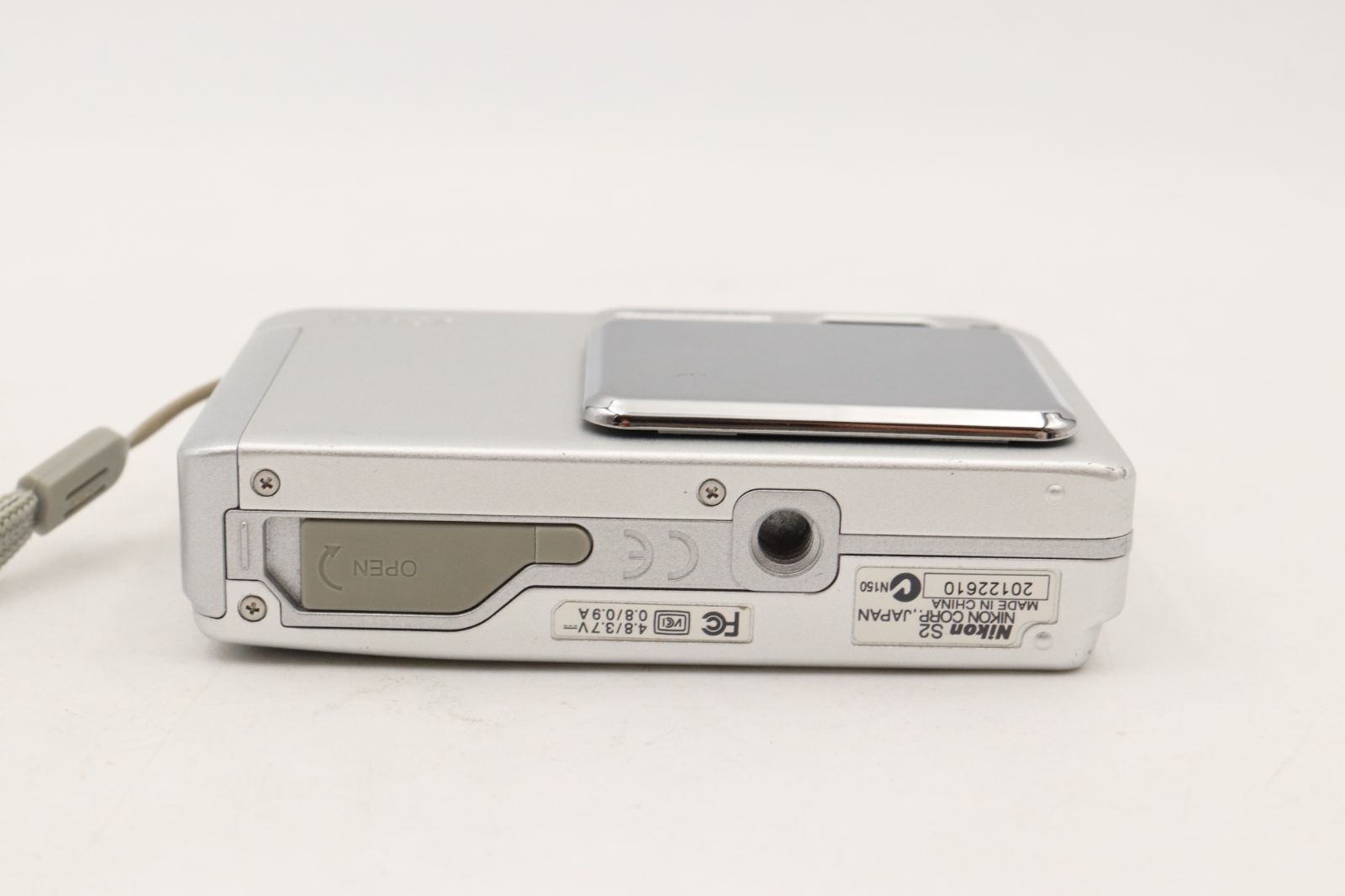 稀少な動作品☆Nikon COOLPIX S2 ニコン デジタルカメラ シルバー