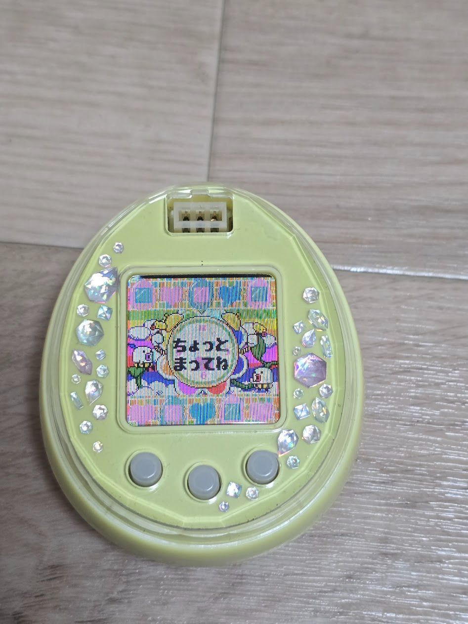 たまごっちピース　イエロー Yahoo!オークション - Tamagotchi たまごっちピース P's 黄色イエロー