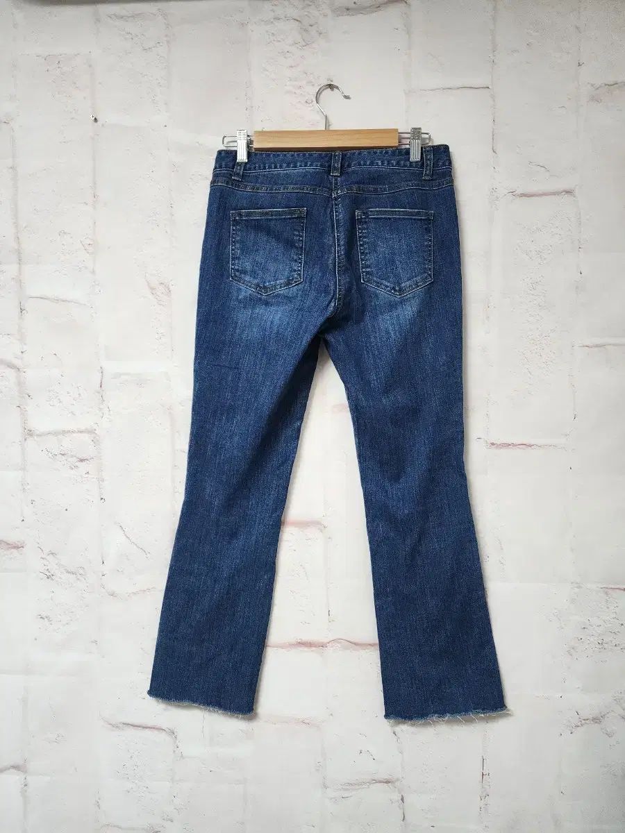 SANDRO デニム カッティング ブーツカット ズボン