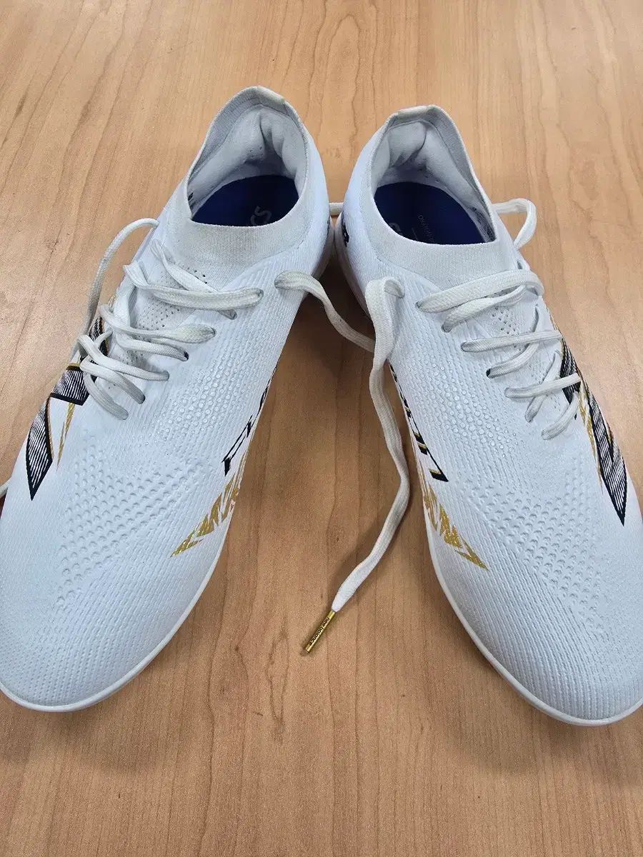 ニュー ンス フューロン v 8 tf エリート