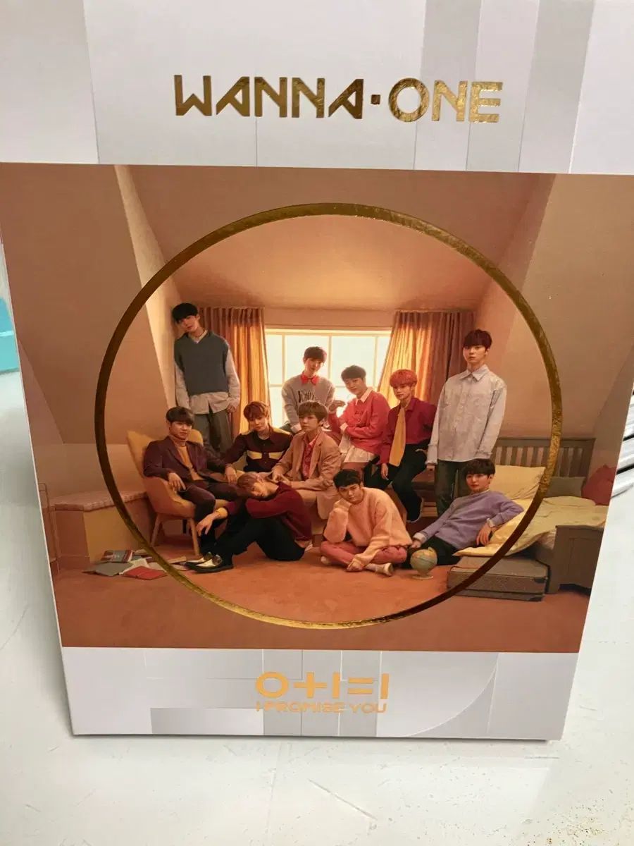 Wanna One（ワナワン）アルバム トレカ 付属品 構成 含む - メルカリ