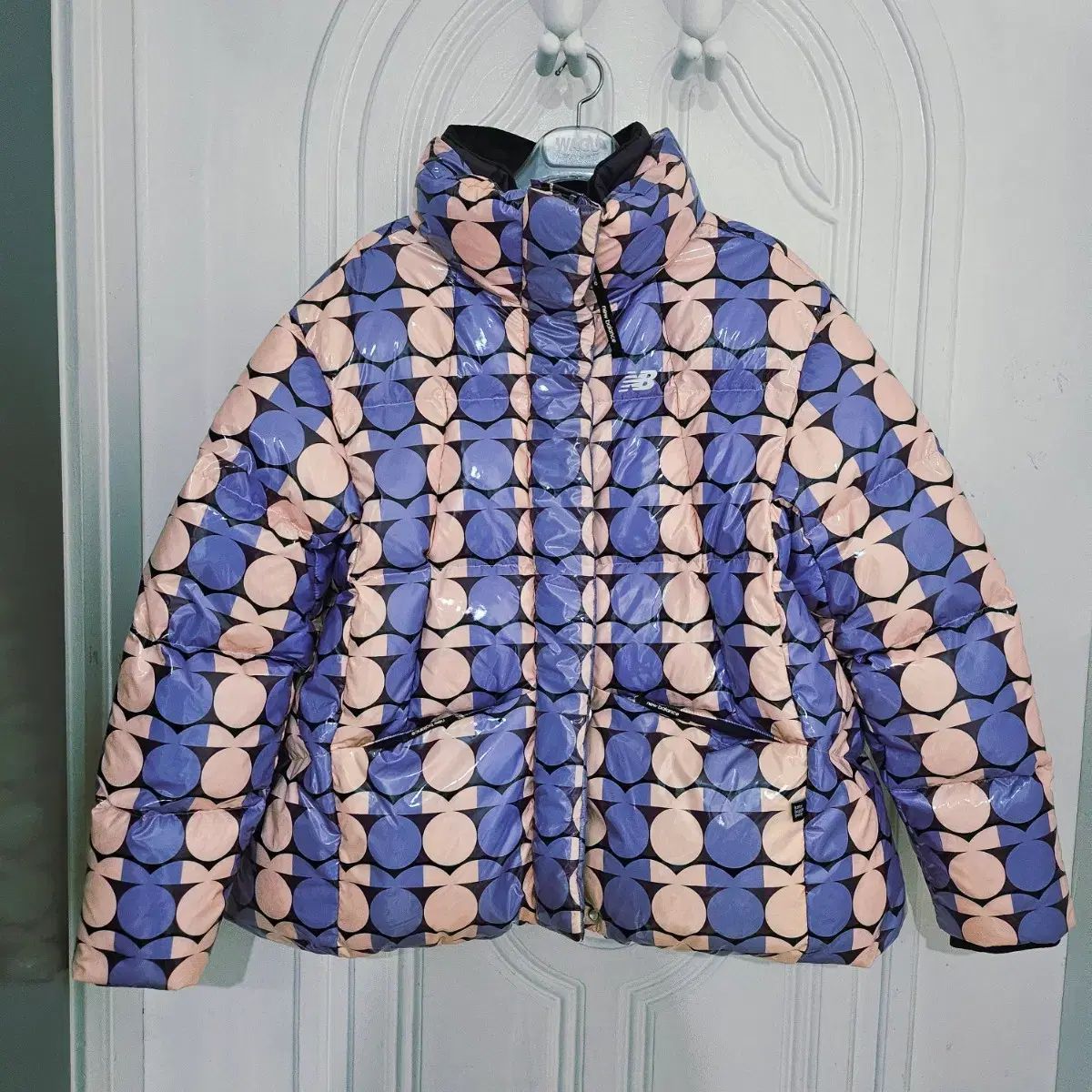 ニュー ンス x ハローキティバニーポニー コラボ スノー スキー シャイニー ダウン