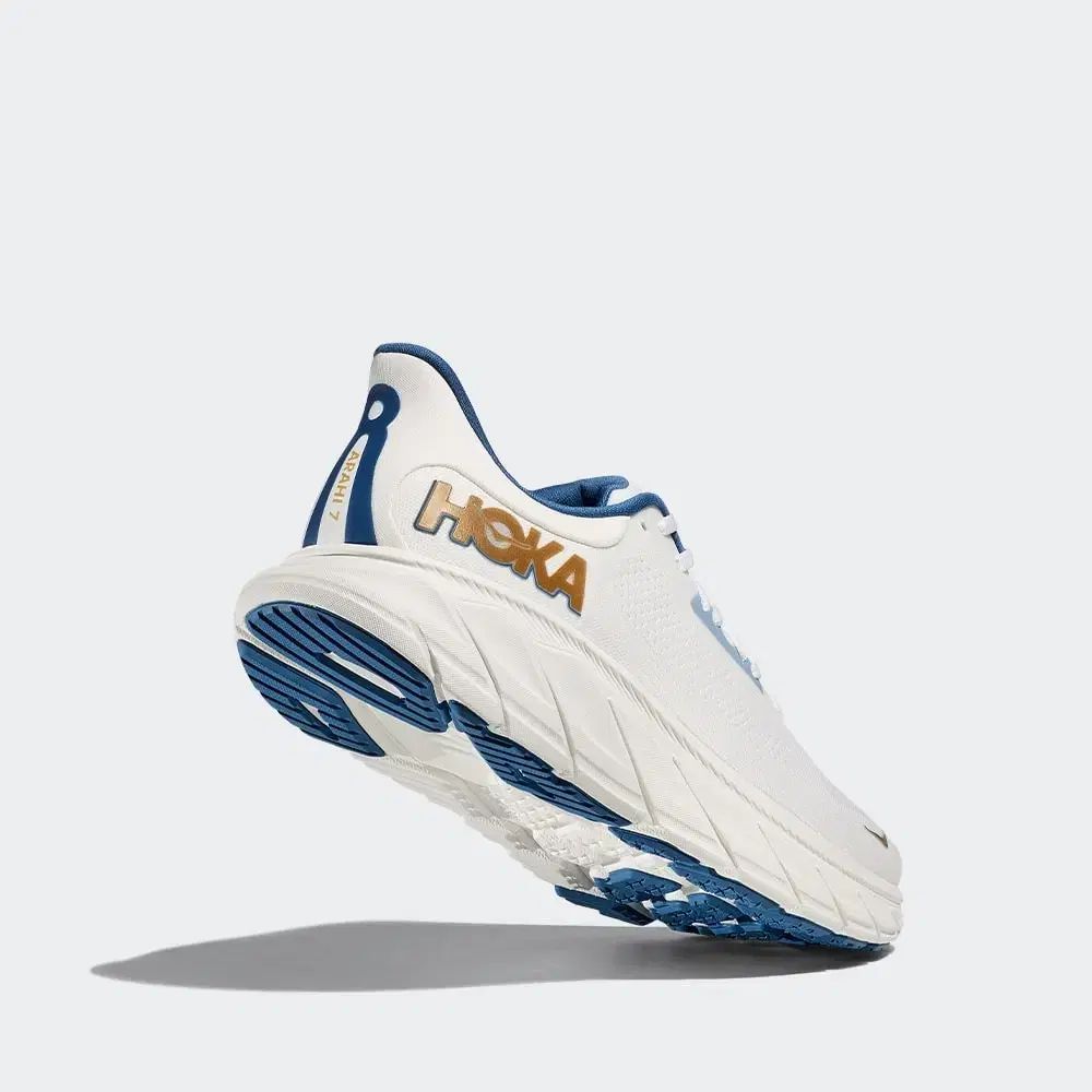 HOKA ONE ホカオネオネ メンズ アラヒ 7 ワイド 275