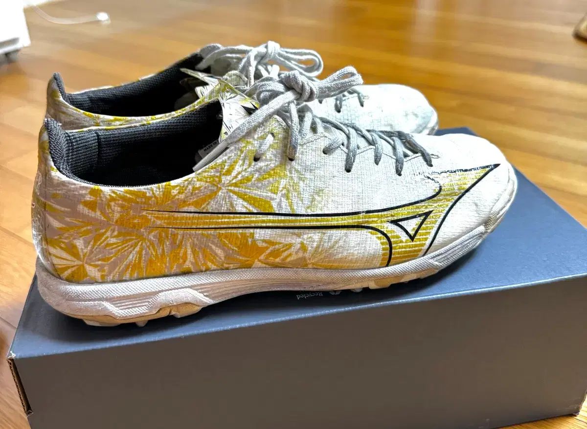 ミズノ アルファ エリート サッカーシューズ