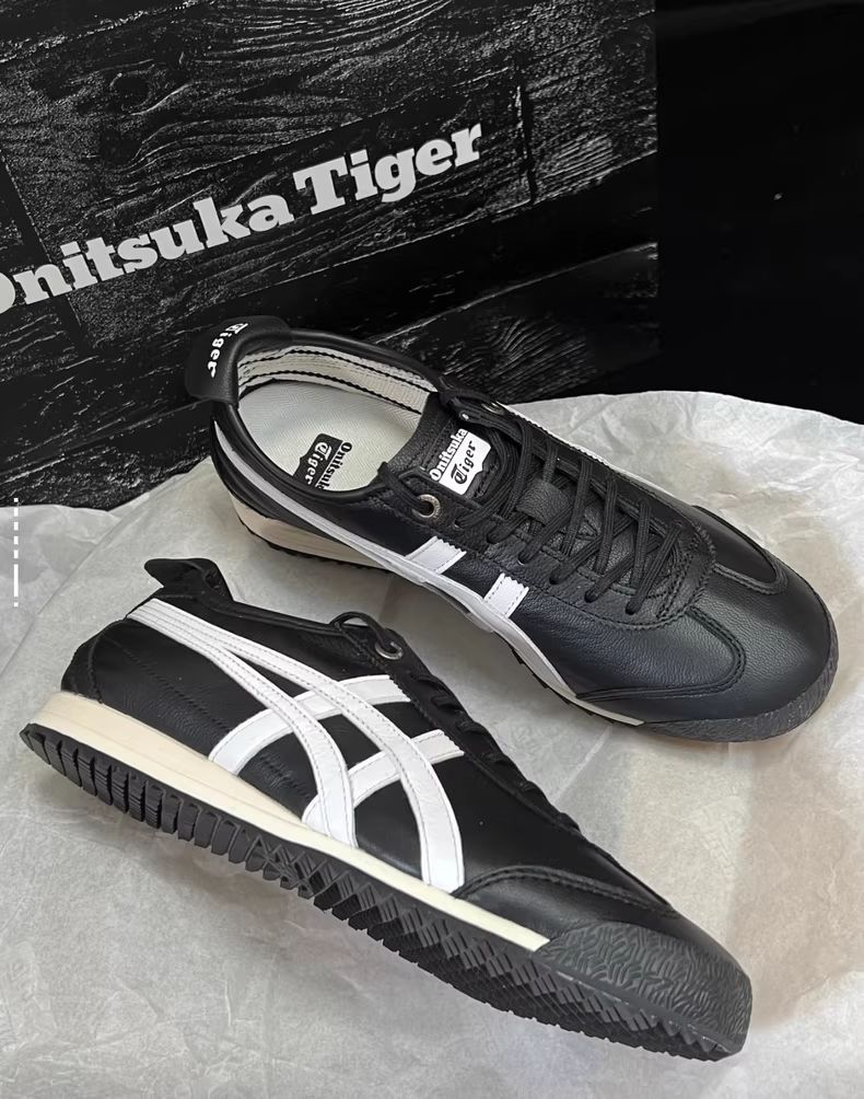 Onitsuka Tiger MEXICO 66 オニツカタイガー ブラック×ホワイト ♥ き 男女兼用