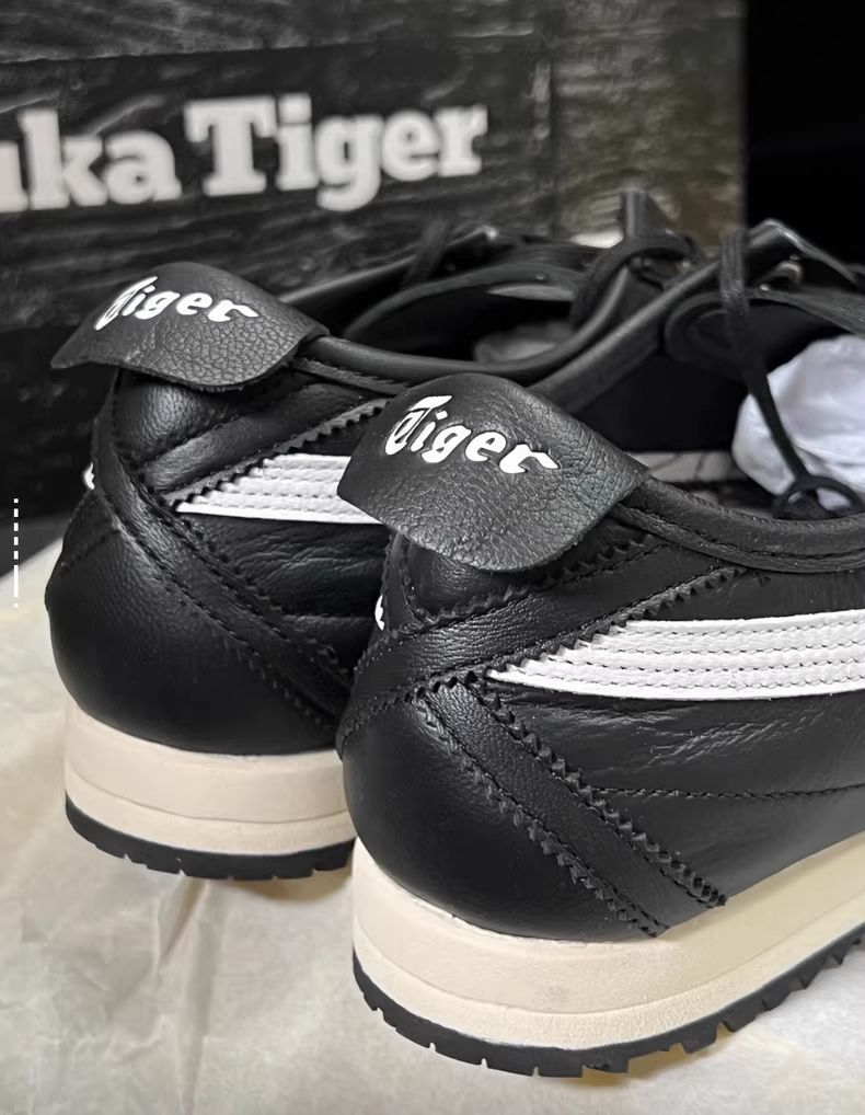 オニツカタイガー