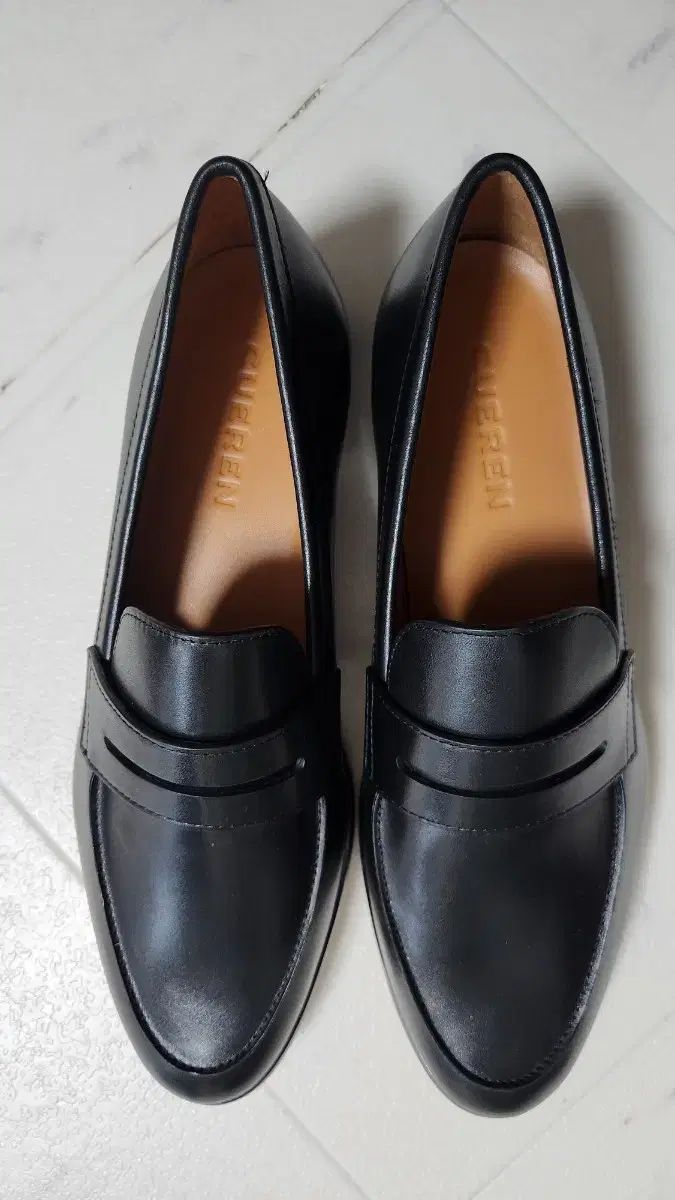 CUEREN ロンドン ローファー ロンドン09 ブラック 250