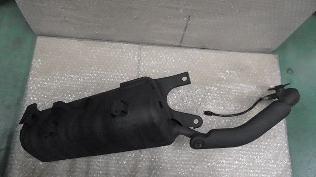 バーグマンストリートEX EA 23 M-100 xxx の マフラー