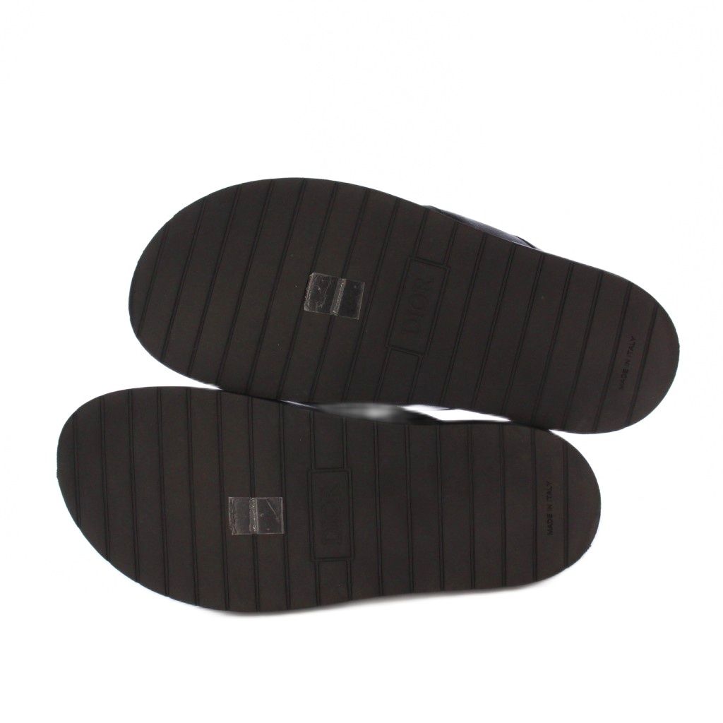 HOMME ダイヤモンドロゴ