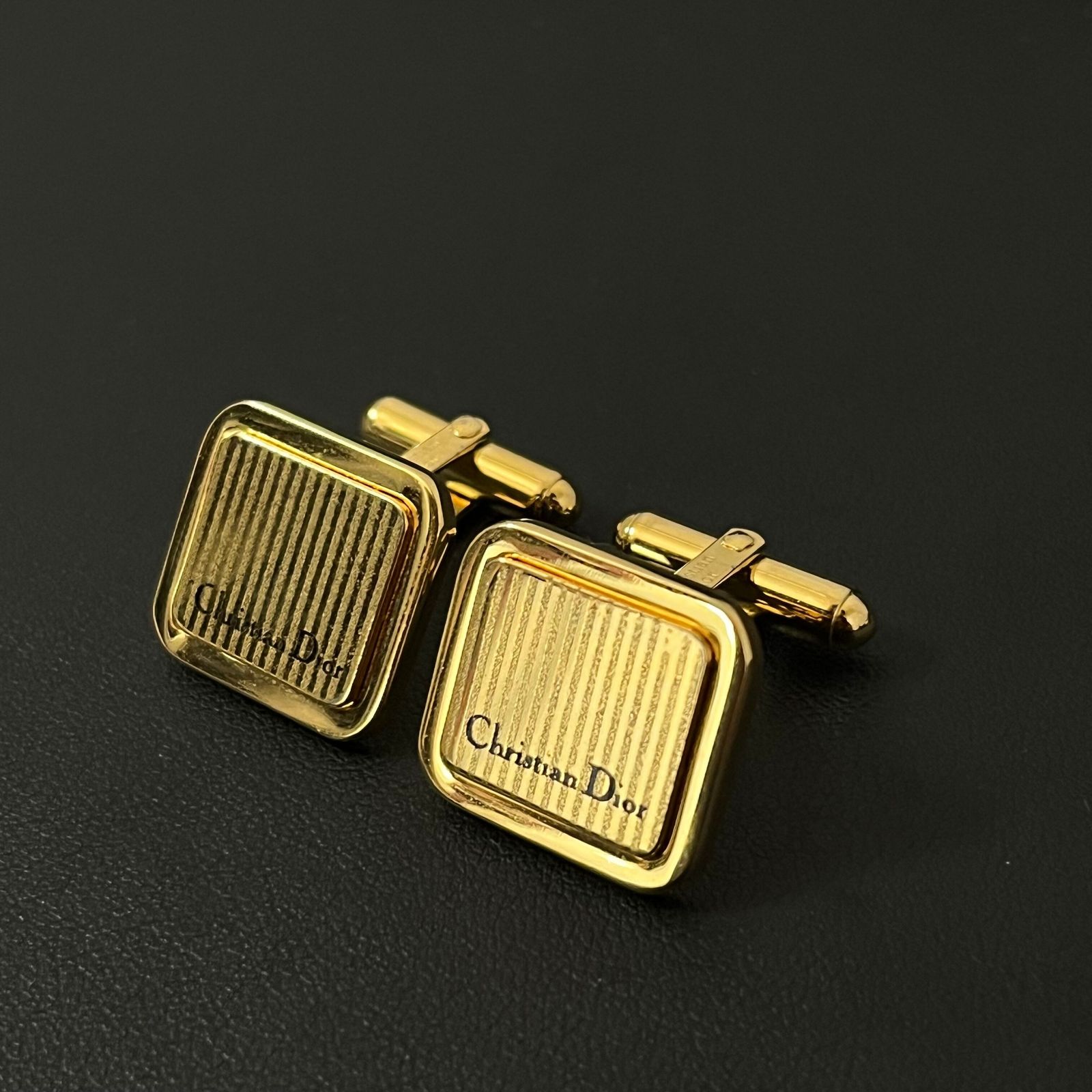 ありさ　Dior カフリンクス カフスボタン Dior - ChristianDior ディオール ヴィンテージ カフスボタン