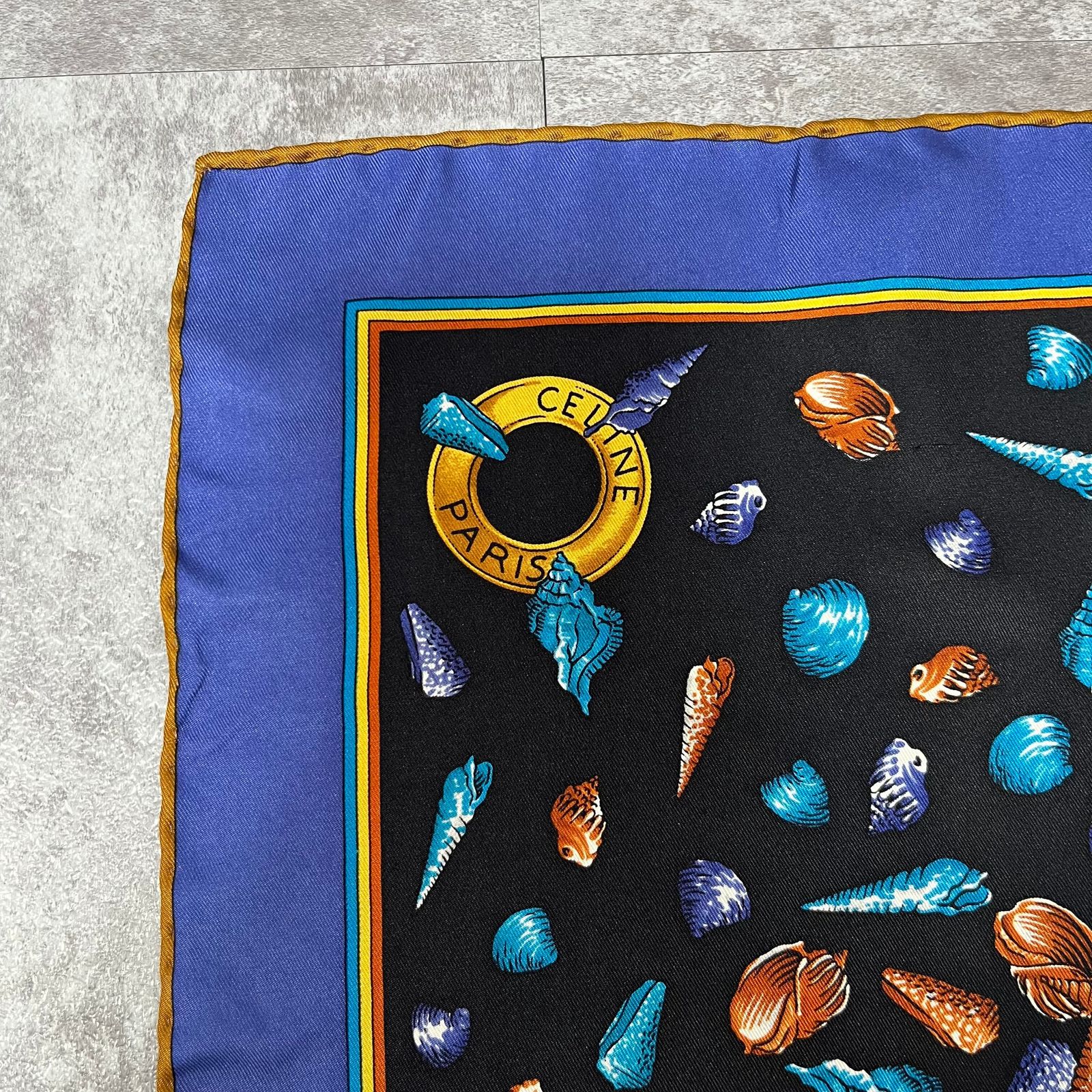 CELINE PARIS 海のデザイン スカーフ CELINE】セリーヌ スカーフ ネイビー ブルー 海 貝殻 シェル 魚 羊 人