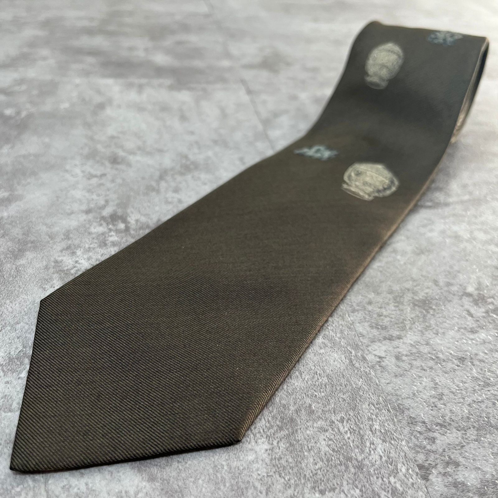 Dominique France ネクタイ 刺繍柄 グレー 鹿 クラウン Dominique France】ネクタイ グレー クラウン 最高級 刺繍 ジャガード