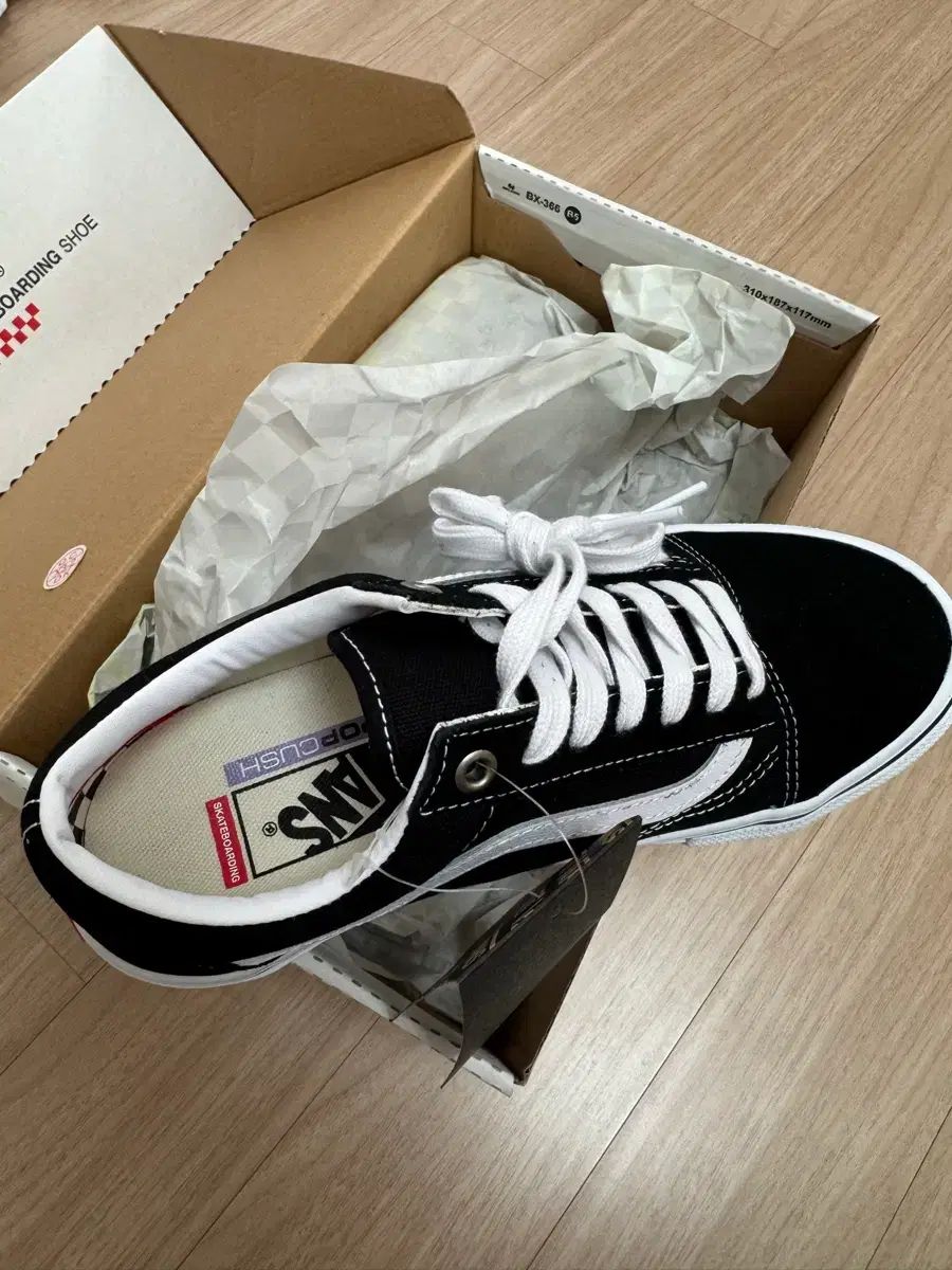 240 VANS オールドスクール ブラック