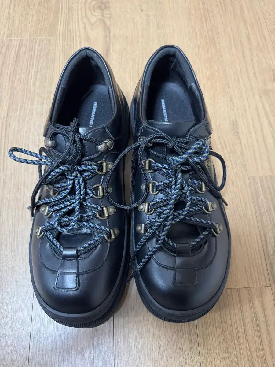 価格 MOVE スモーク ハイキング シューズ ブラック 42