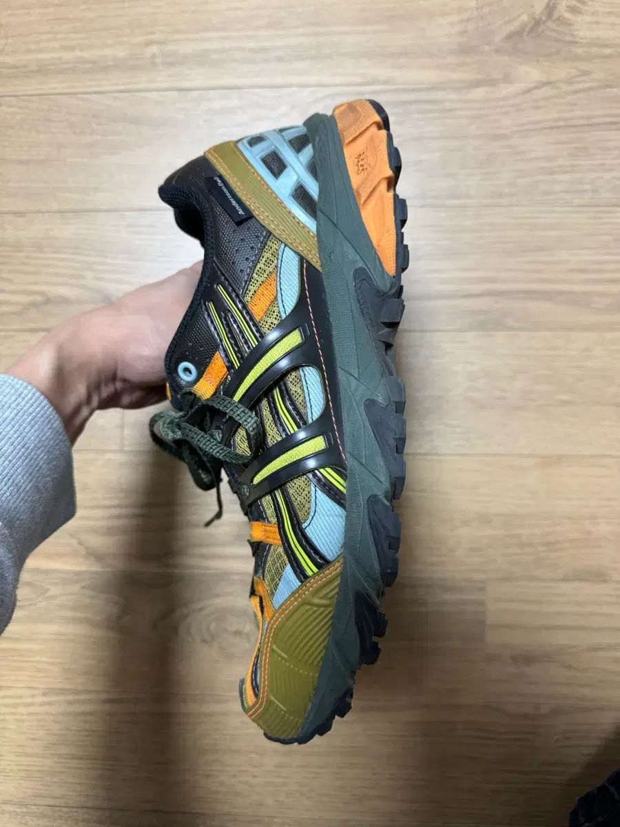  価格 アシックス X アンダースンベル ゲルソノマ 15-50 オリーブオイル ダークブラウン スニーカー 靴