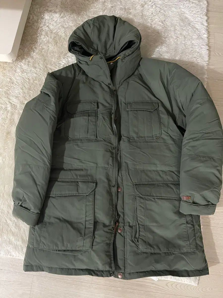 リーバイス ダウン マウンテンパーカー