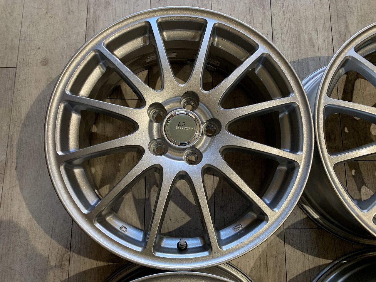 2512069 ECO FORME SE-12 16インチ 6.5 J 46 PCD 100 5 H 73 mm 86 BRZ プリウス ウィッシュ カローラスポーツ カローラツーリング レガシィ レクサス CT 等