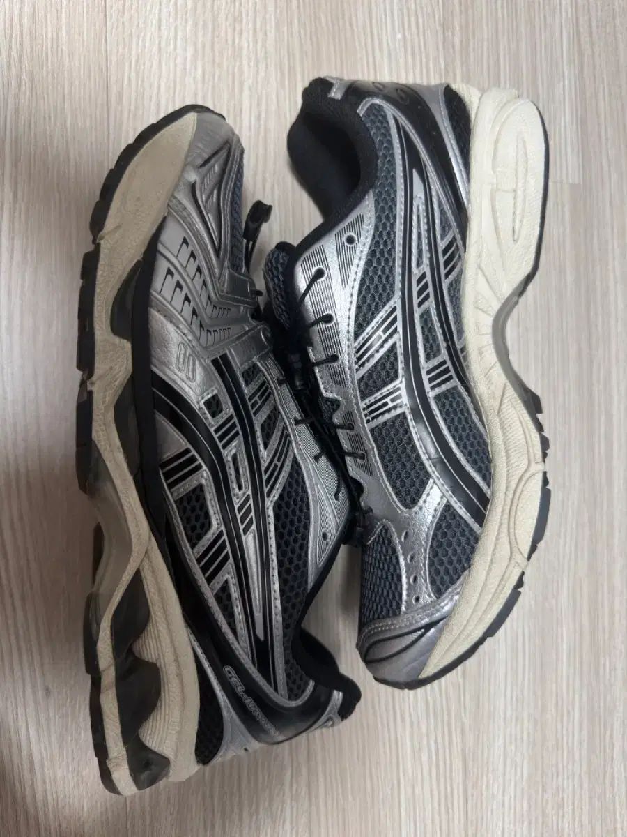 アシックス アンリミテッド ゲル カヤノ 14 265