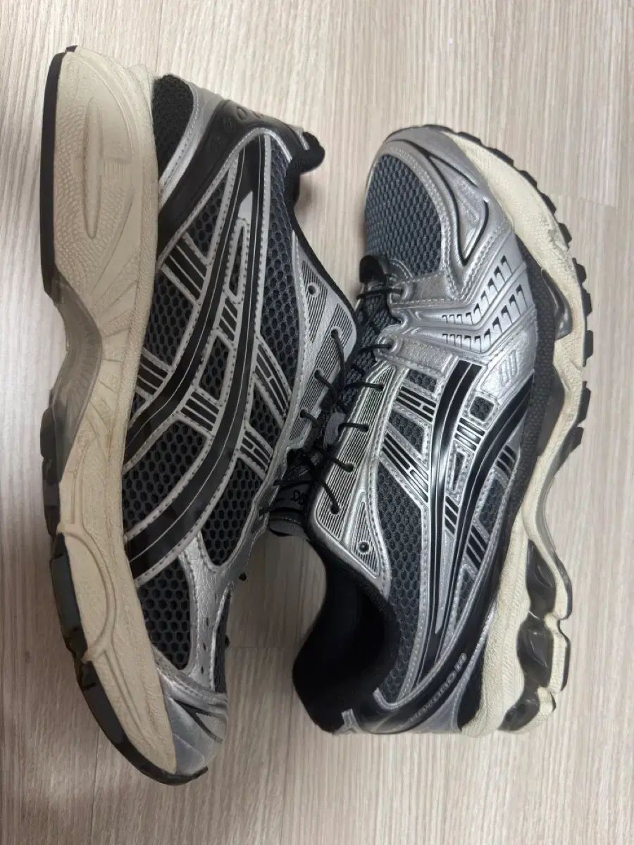 アシックス アンリミテッド