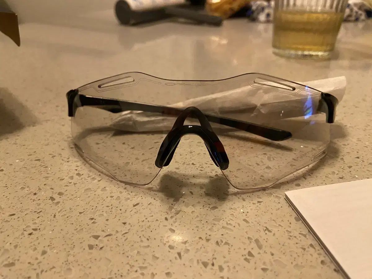 サイバーダイノ 変色レンズ