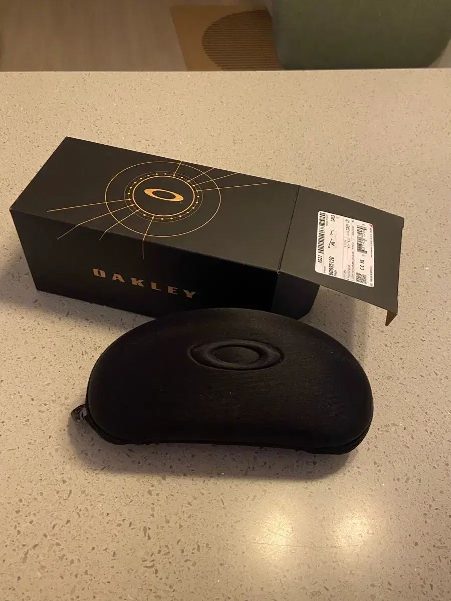 オークリー サイバーダイノ