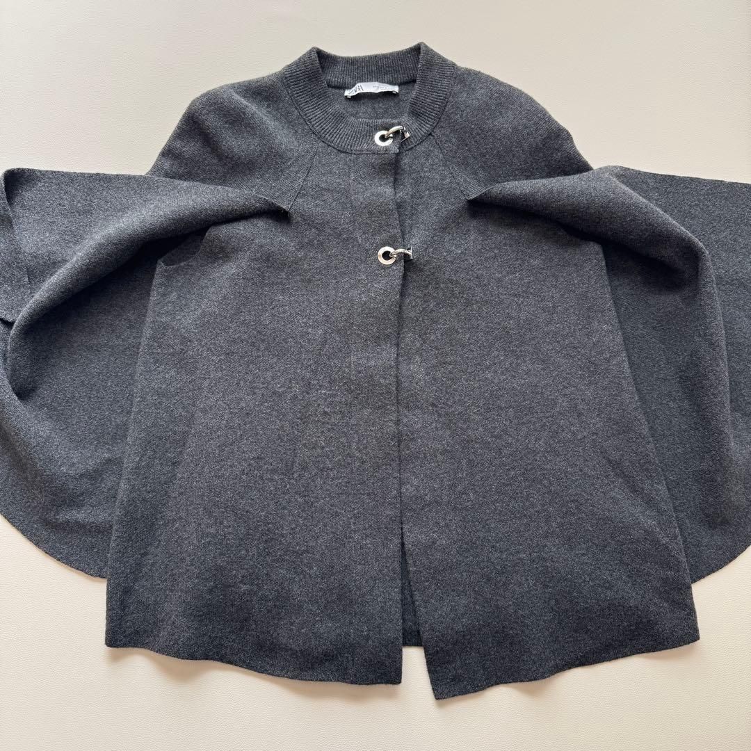 美品 ZARA ザラ ニットケープコート ポンチョ ケープ ショート丈